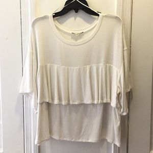 3/$15 White ruffle T-shirt June & Hudson size XL